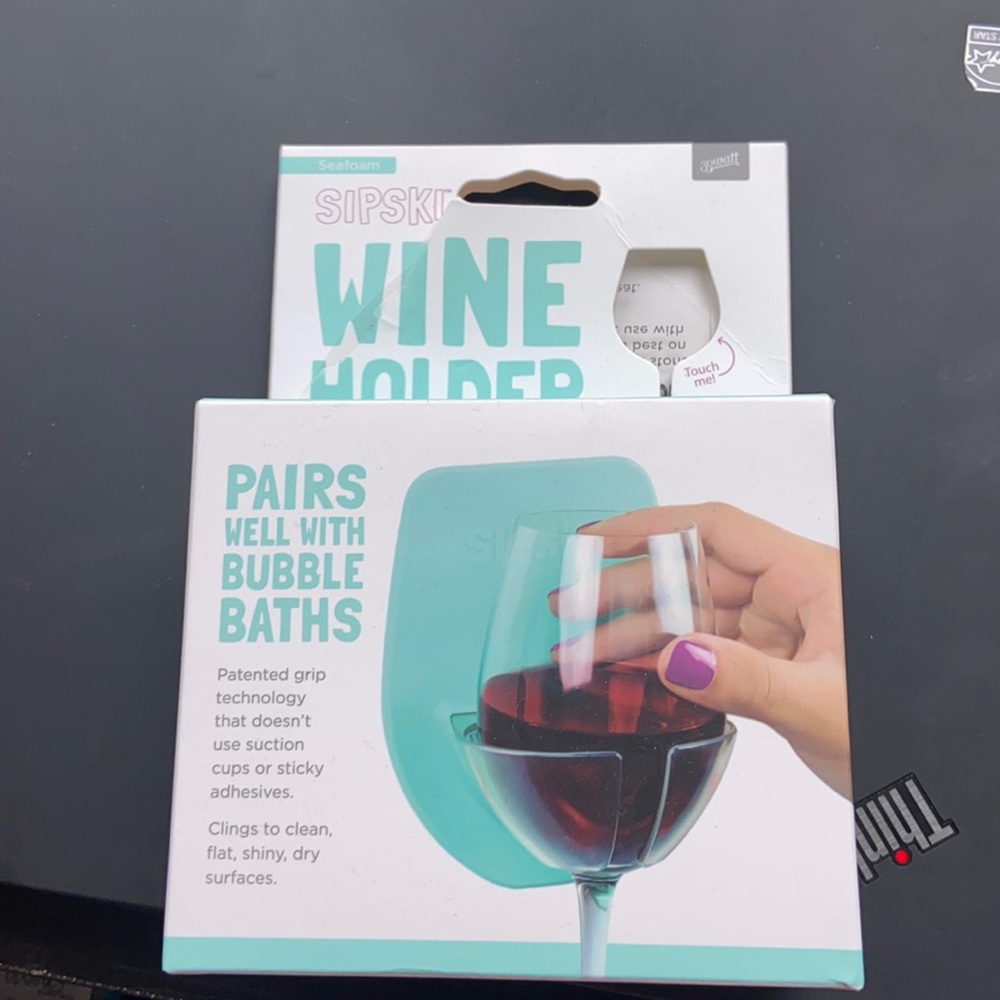 Sipski wine holder